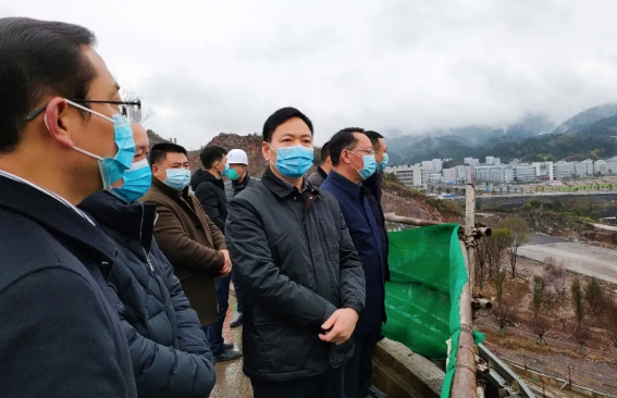 彭水縣委書記錢建超調(diào)研在建項(xiàng)目復(fù)工復(fù)產(chǎn)和疫情防控工作 彭水縣委書記錢建超調(diào)研在建項(xiàng)目復(fù)工復(fù)產(chǎn)和疫情防控工作